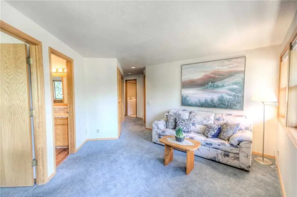 White Elm Lane 31
