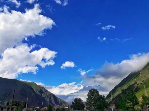 Twinsachkhoti