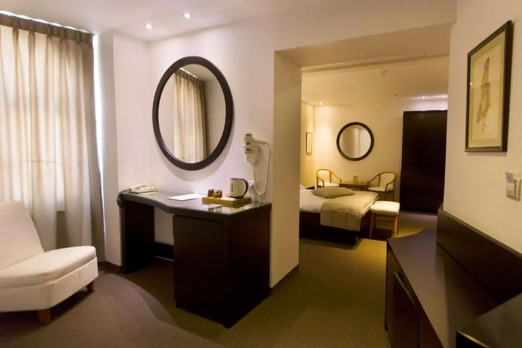 Golden Walls Hotel