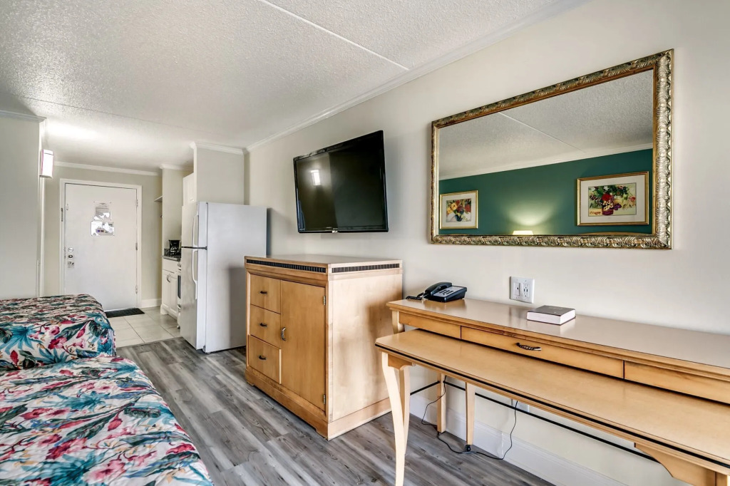 Sea Hawk Motel