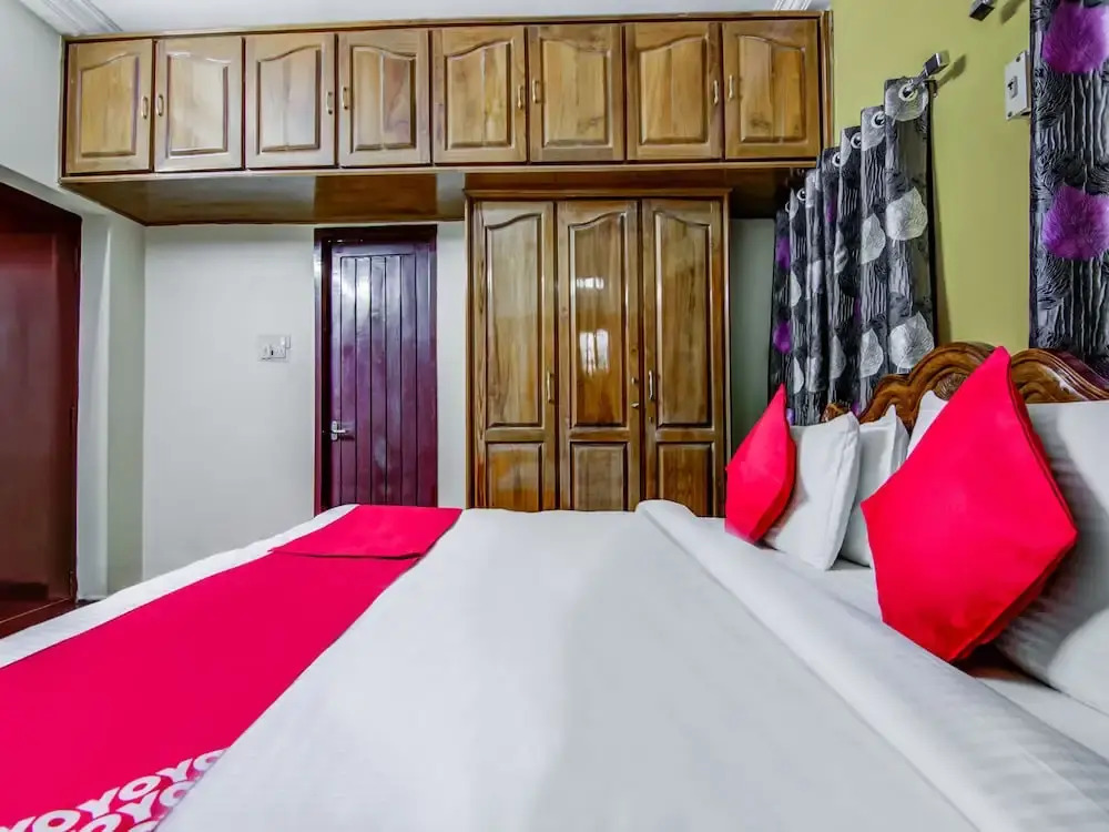 Sunrise Villas by OYO Rooms