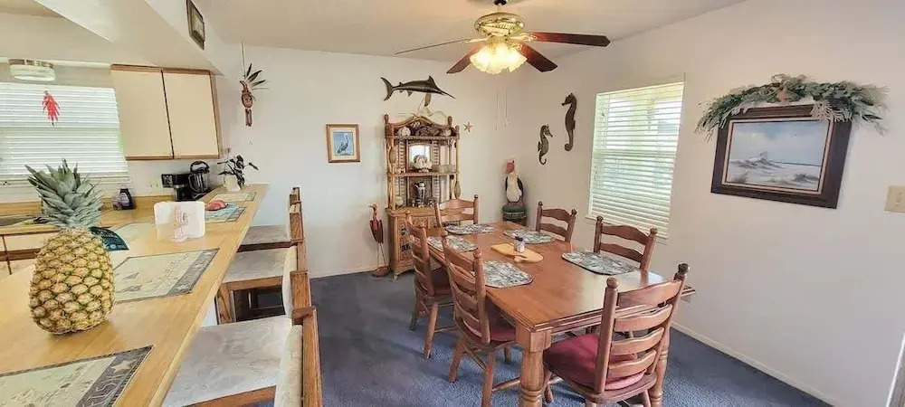 Fish Crazy House 3 Bedroom Condo by RedAwning