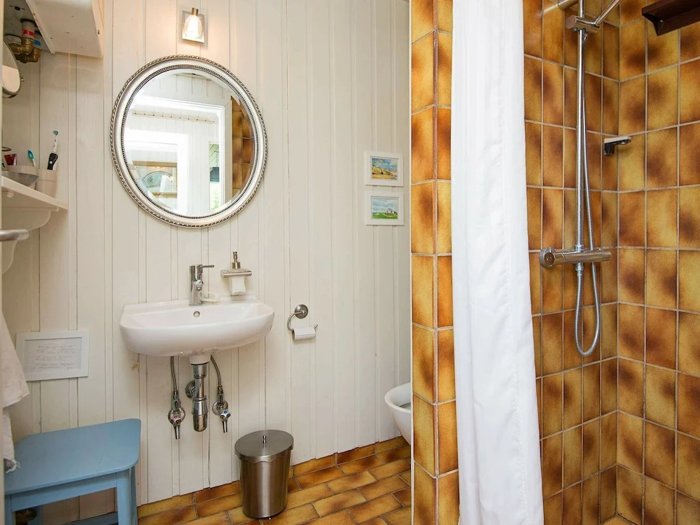 Serene Holiday Home in Grenå near Sea
