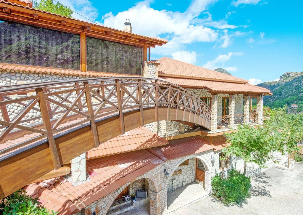 Oneiro Resort