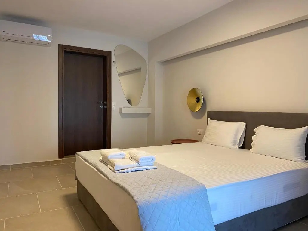 Zinozis Beach Apartments