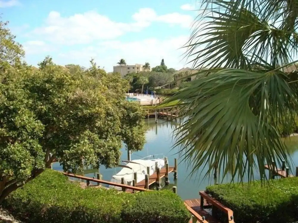 Cove II 833F 2 Bedroom Condo By Midnight Cove II