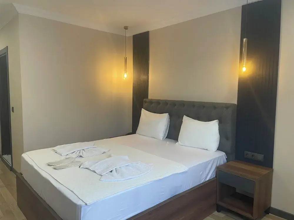 La Vie Suite Hotel