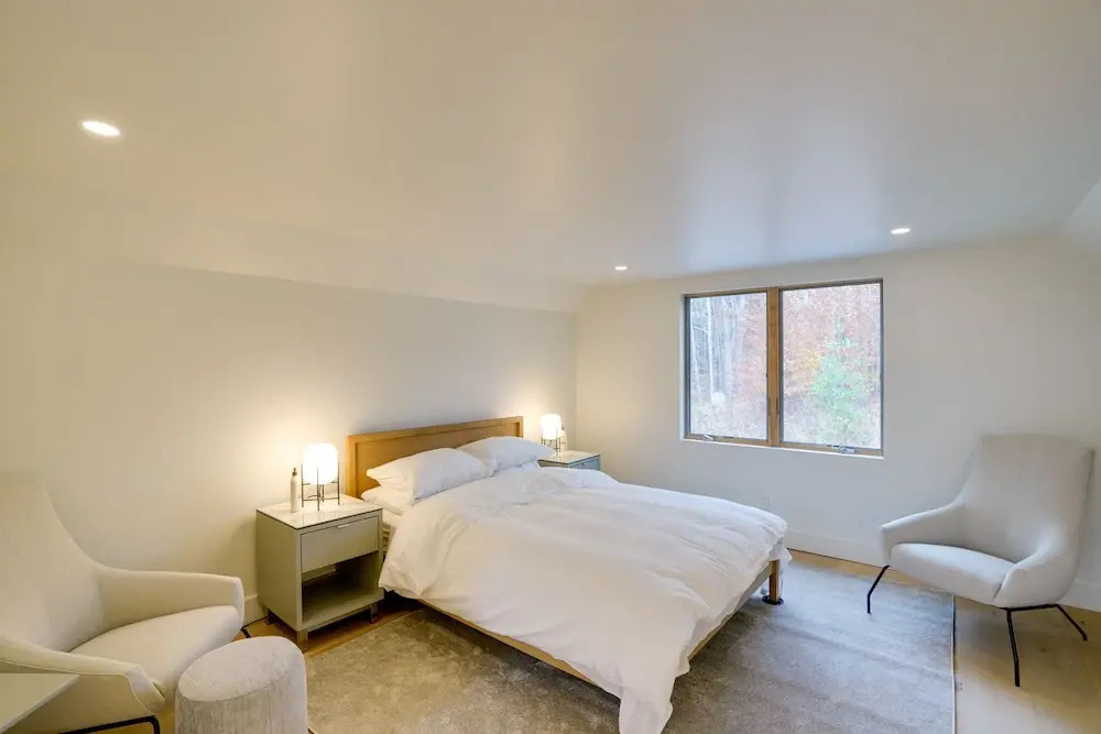 Brand New Luxury Ski Cabin - 2 Mi to Windham Mtn!