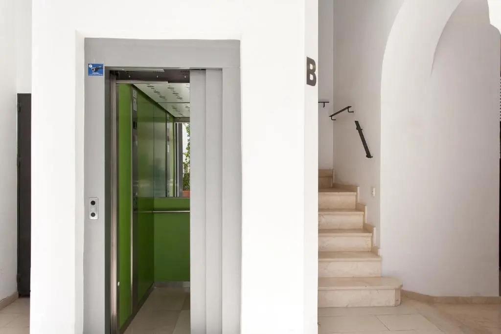 Apartamentos Diaber San Leandro