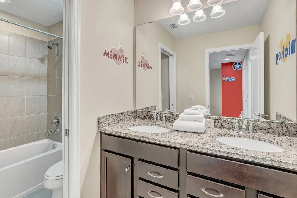 Tangier Villa Windor At Westside