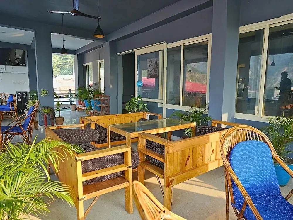 Skyard Hostel & Homestay- Harsil Valley