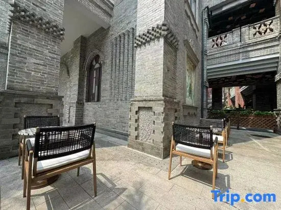 Q.Pavilion Hotel