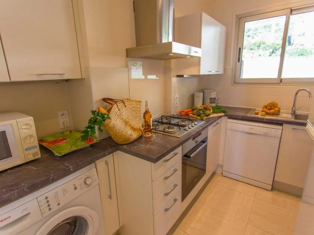 Appartement Menton, 2 pièces, 4 personnes - FR-1-196-222