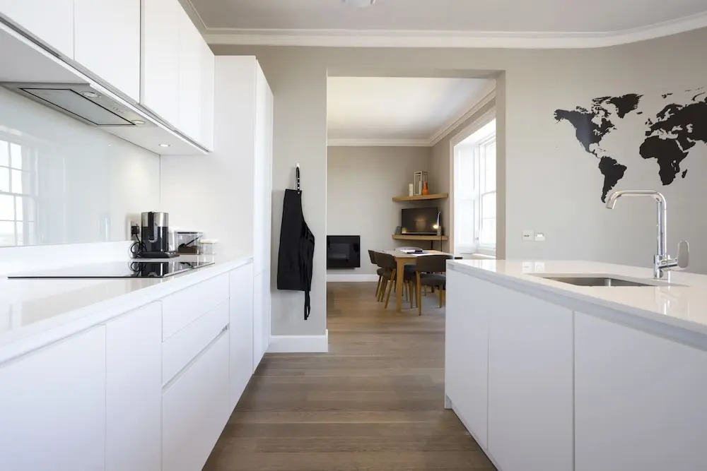 JOIVY Splendid 2-Br Apartment In New Town