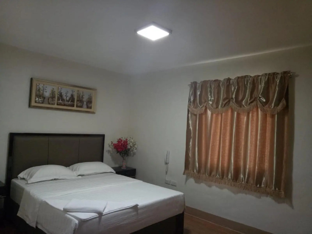 Meaco Royal Hotel - Batangas City