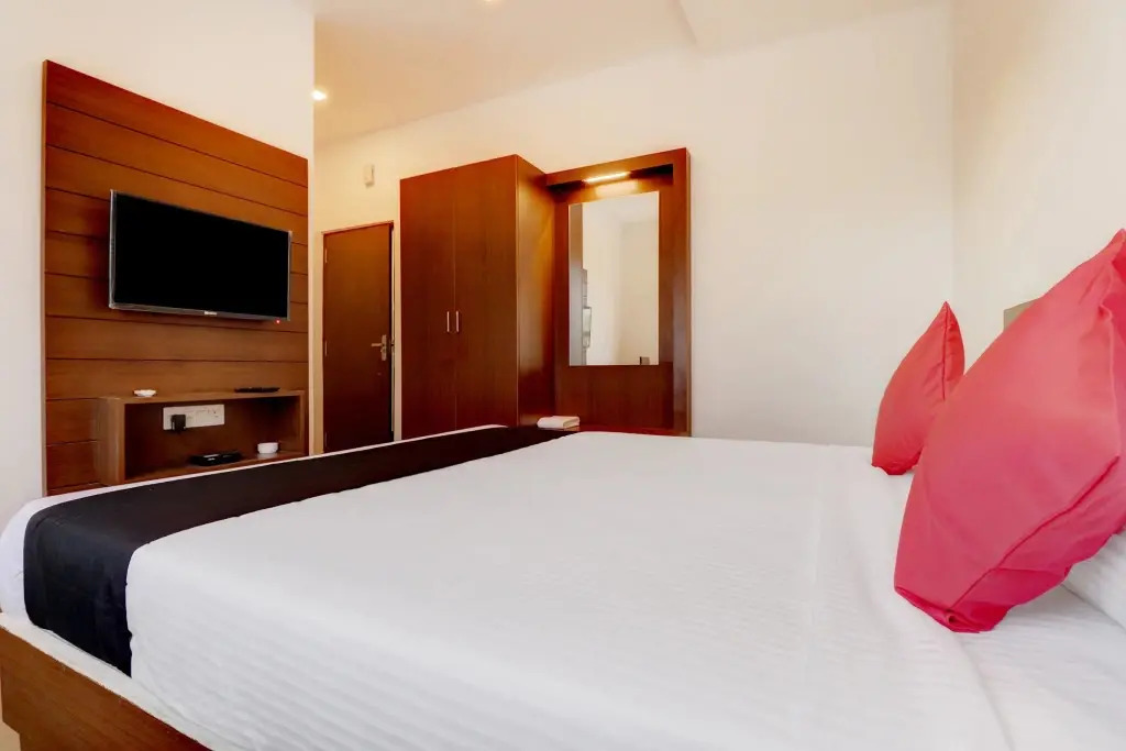 Hotel Sri Udupi Park by OYO Rooms