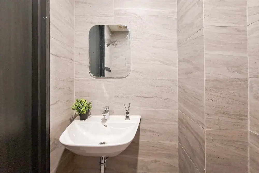 Stylish Studio Apartment At Collins Boulevard