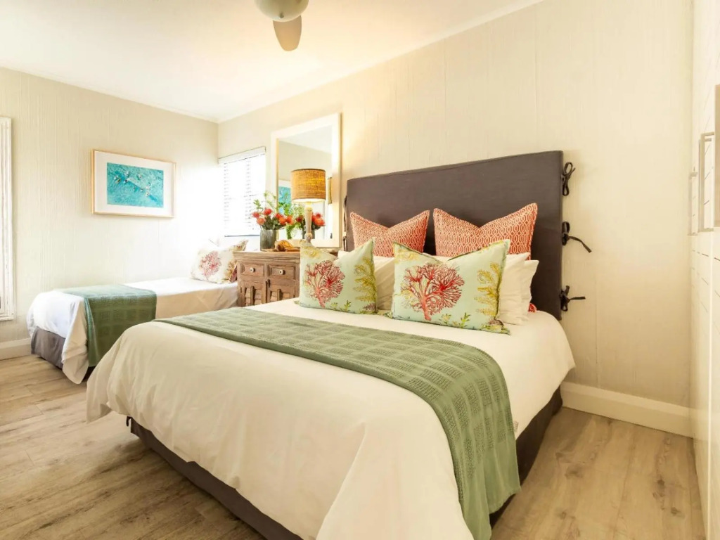 Beachfront Apartments Shakas Rock - Skiathos, Pool, Ocean Views