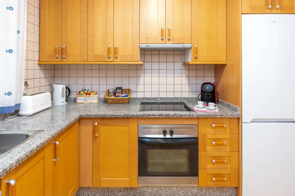 2 Habs Buena terraza con BBQ - WiFi, Piscina
