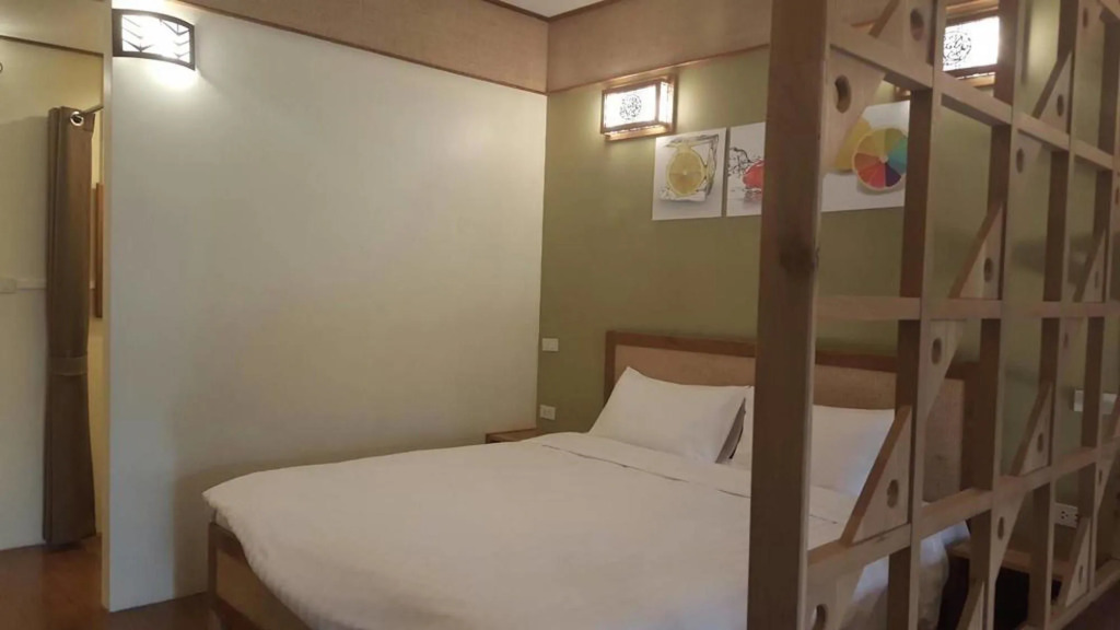 Baan Alisa Bed and Breakfast