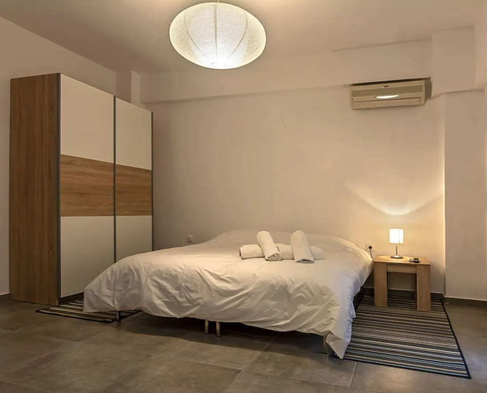 Athens Deluxe Gateway in Mets neighbourhood!