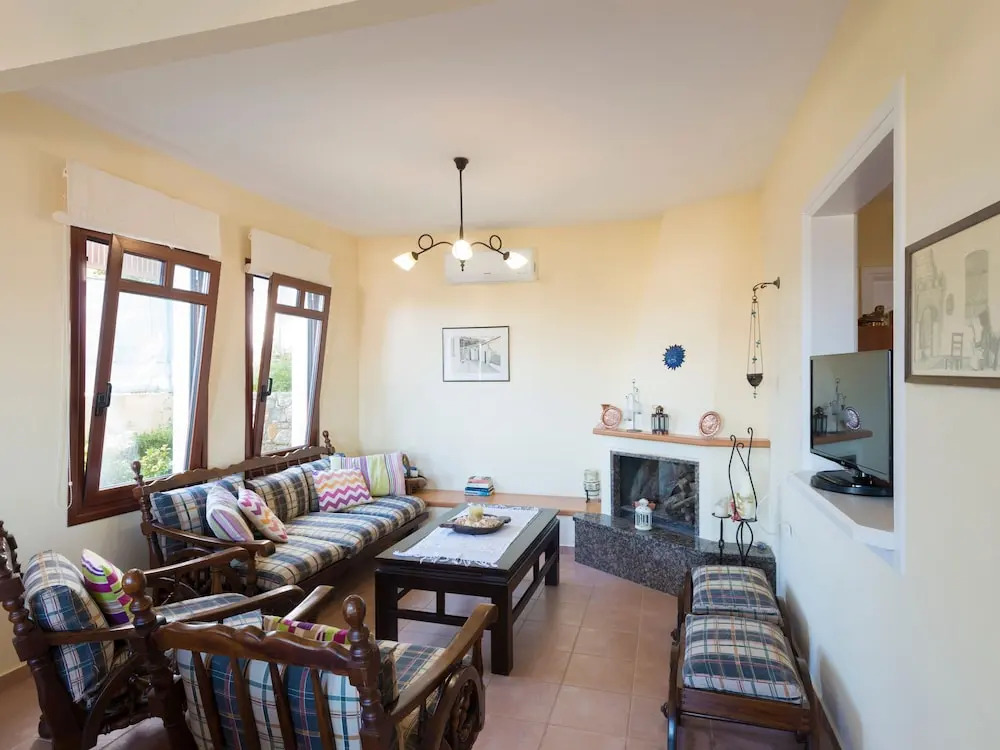 Villa with Private Pool & Souda Bay View in Very Nice Village near Chania