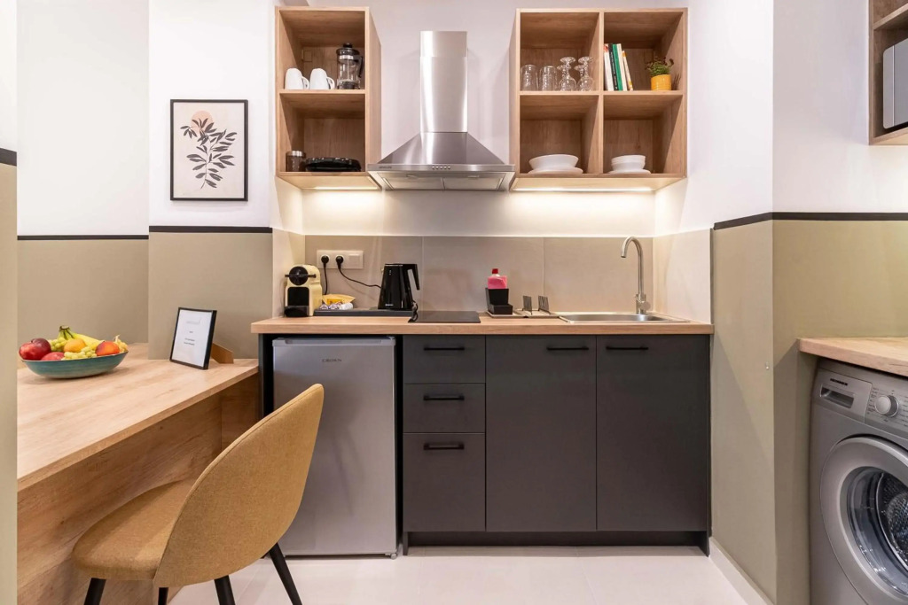 Suite 01-02-03 - Smart Cozy Suites - In the heart of Athens - 9 minutes from metro
