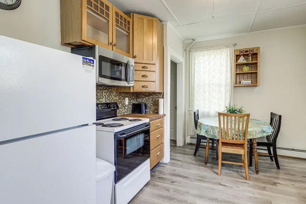 Walk to Pier & Ocean: Apt in Old Orchard Beach!