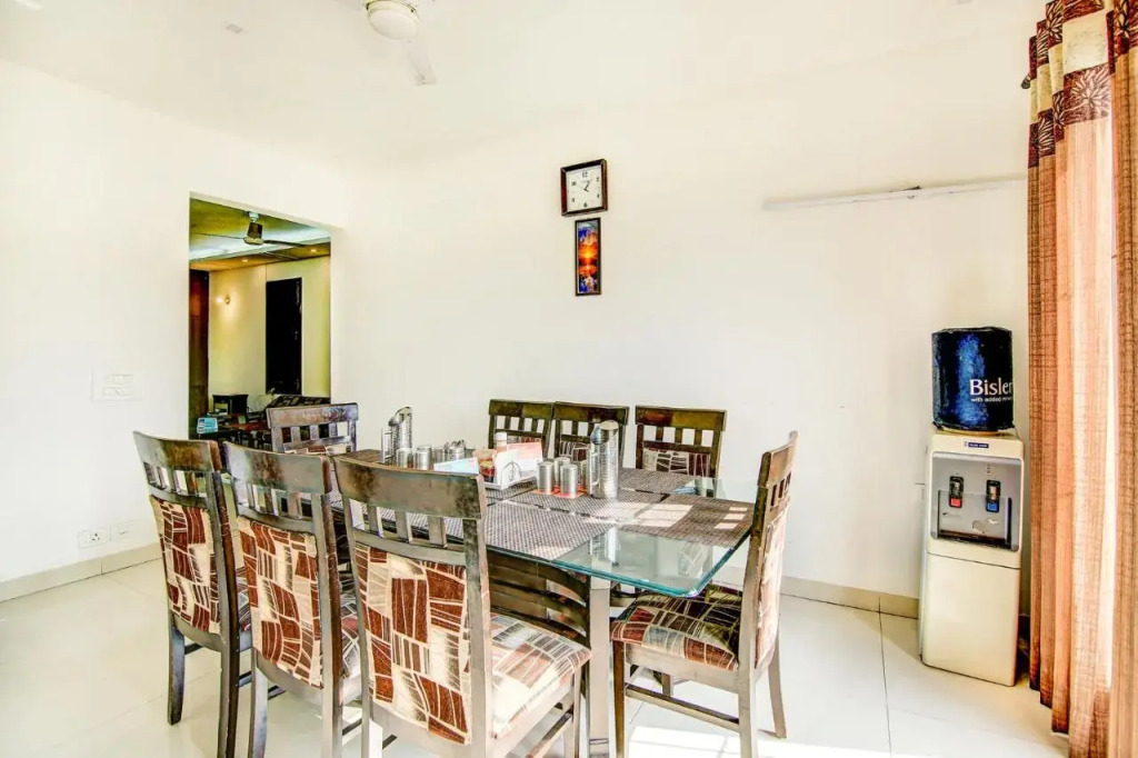 Via Hemkunt Residency - Nr Yatharth Super Speciality Hospital - Noida 110
