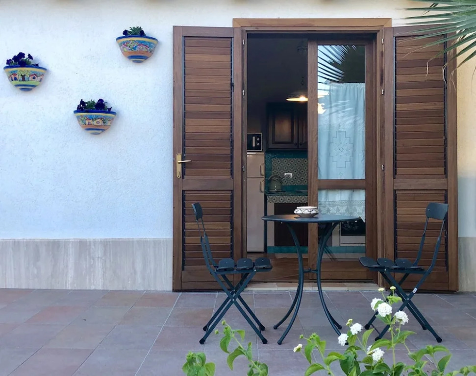Dune Home, Beachfront Home With Three Bedrooms 9 PAX