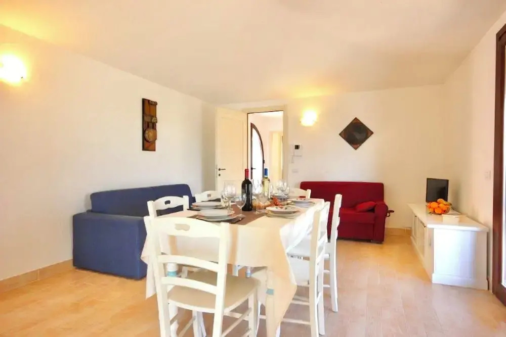 Villas with common or private pool in Costa Rei