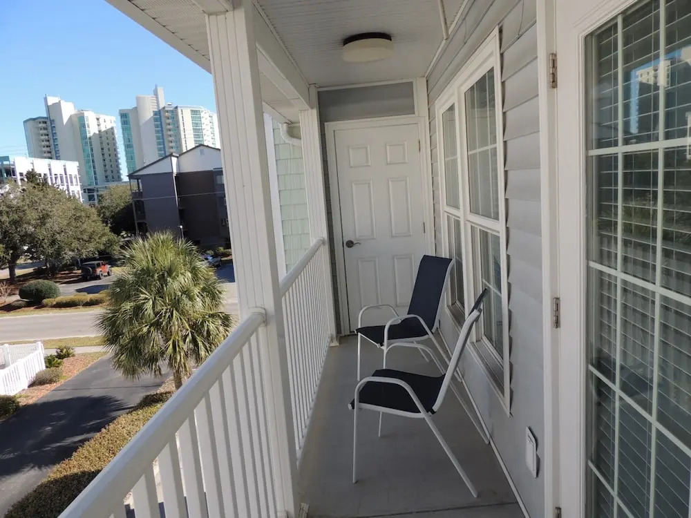 Charleston Village #102