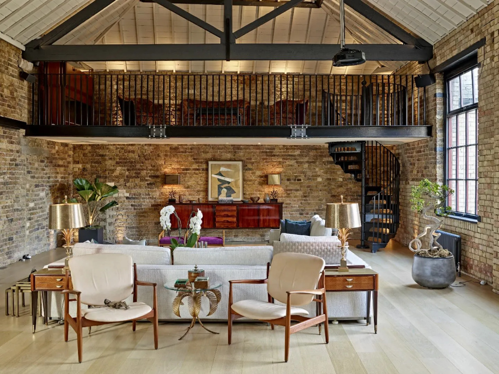 One of a Kind Victorian Luxury Loft in Clerkenwell