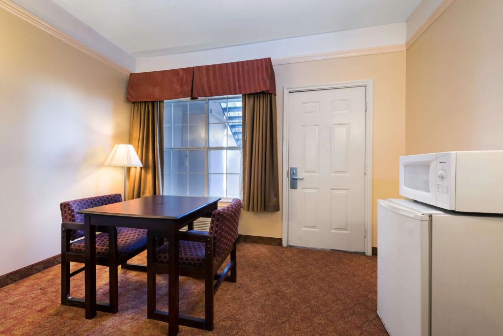 Quality Inn & Suites Greenville