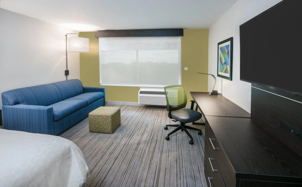 Holiday Inn Express & Suites- Sugar Land SE - Missouri City by IHG