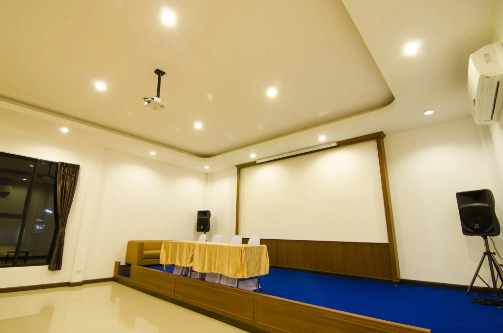 NP Hotel