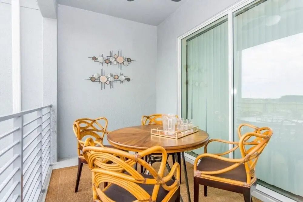 Top Deluxe Apartment at Storey Lake Sl4751-402