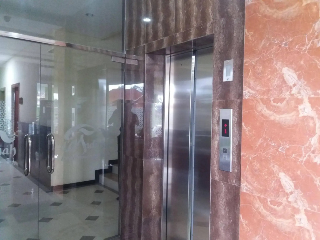 D'Madinah Residence Syariah Hotel Solo