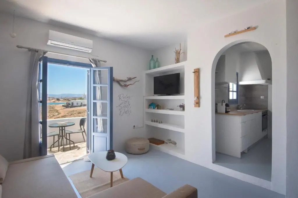 THALASSA Seafront Superb 1BD house in Naousa