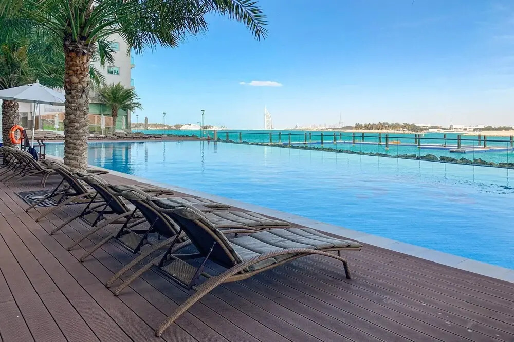 LUX Holiday Home - Azure Residence 1
