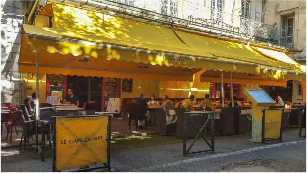 Studio avec balcon donnant sur les Arènes d’Arles