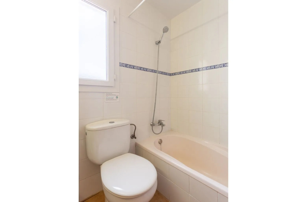 Villa Clariana Large Private Pool AC WiFi