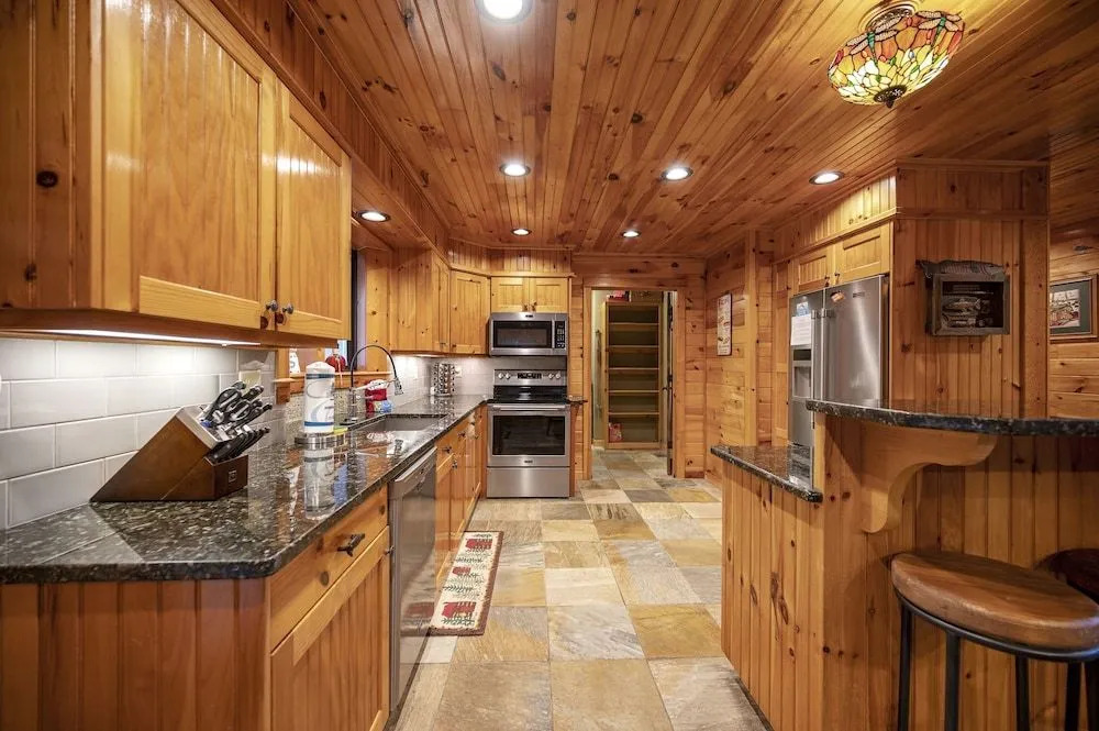 Chautauqua 2 Bedroom Cabin by Redawning