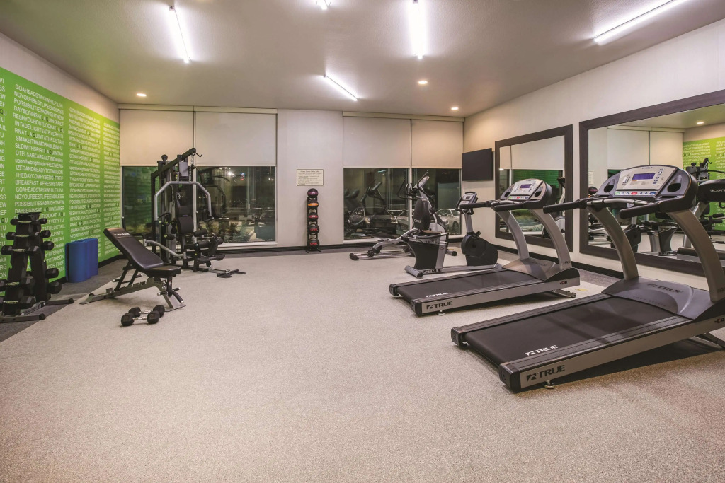 La Quinta Inn & Suites by Wyndham Dallas/Fairpark