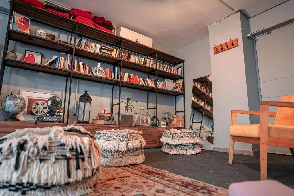 On Aparts Hotel Design