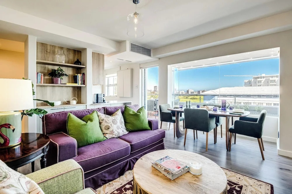 Mouille Point 1 Bed w Sea Views Skyshore Apartment