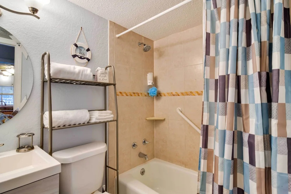 Steps to St. Pete Beach: Condo w/ Pool!