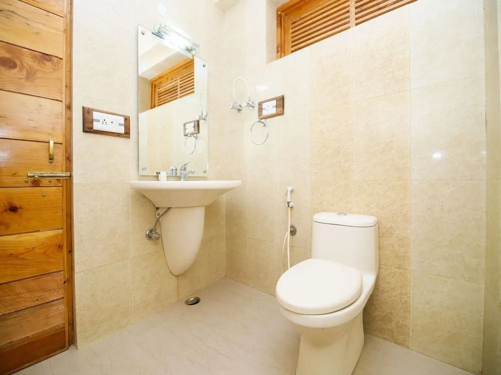 Hotel Red Heena