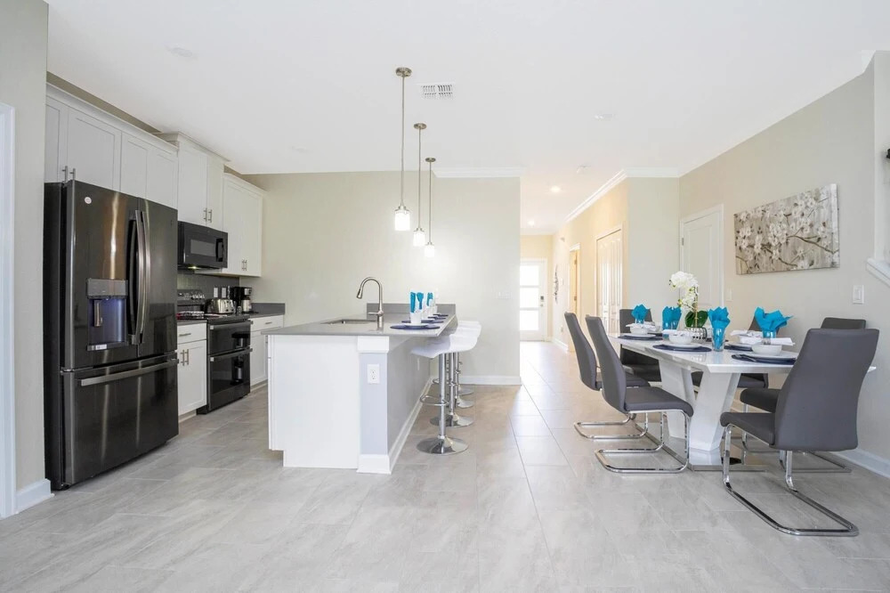 Stunning 5 Bd w Pool Close to Disney Champions Gate 1012
