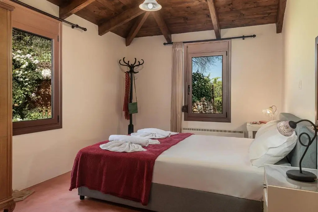 Sarris Home, country house with stunning view